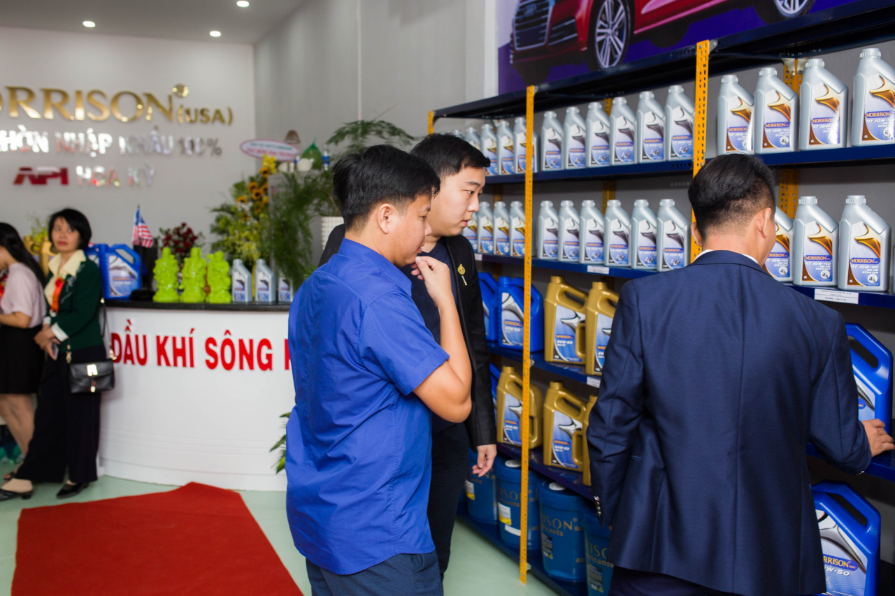 Nên thay dầu nhớt thường xuyên